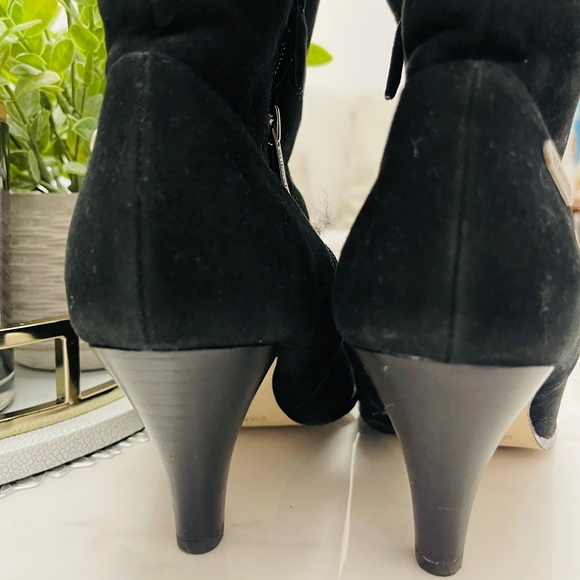Aukoala Australia Grace Black Suede Boots - Picture 8 of 12